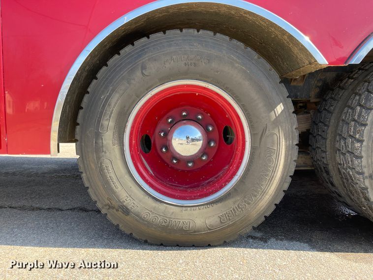 image for item FV9256 1994 Ford LNT9000  pumper fire truck