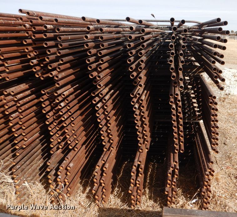 image for item IE9725 (60) continuous fence panels