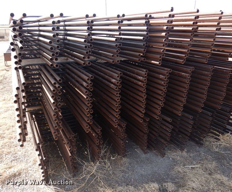 image for item IE9725 (60) continuous fence panels