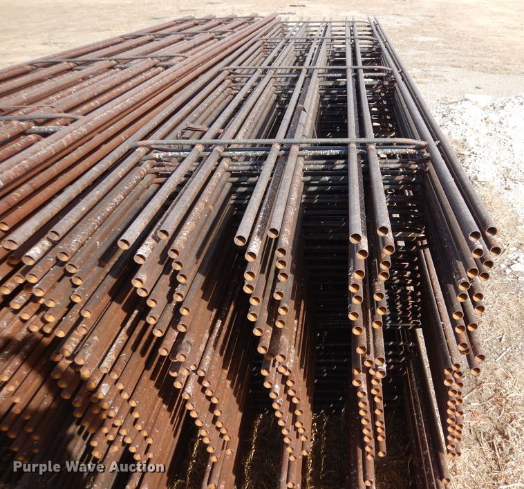 image for item IE9725 (60) continuous fence panels