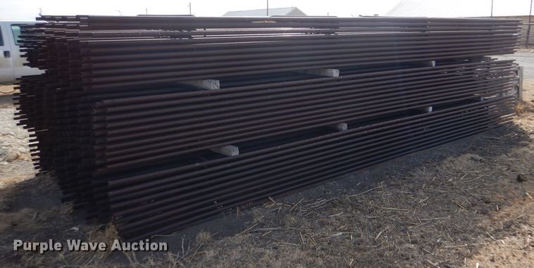 image for item IE9726 (60) continuous fence panels