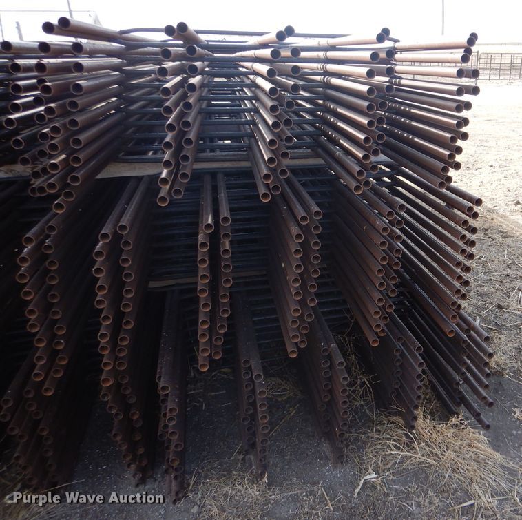 image for item IE9726 (60) continuous fence panels