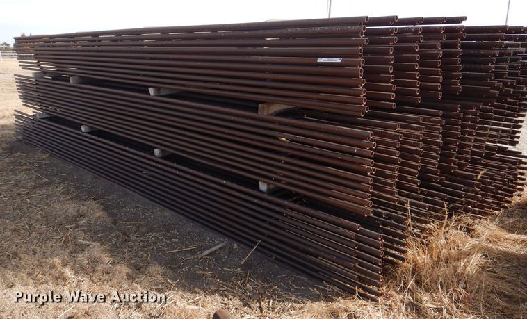 image for item IE9726 (60) continuous fence panels
