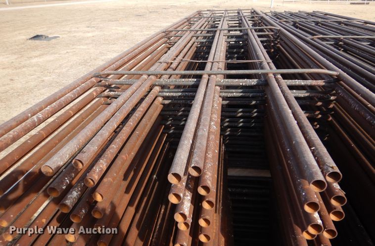 image for item IE9726 (60) continuous fence panels