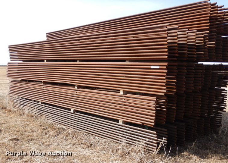 image for item IE9728 (80) continuous fence panels
