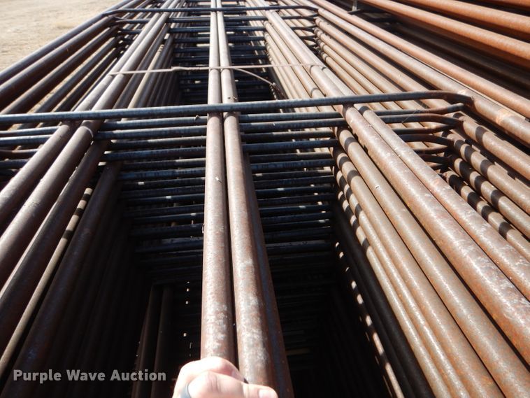 image for item IE9728 (80) continuous fence panels