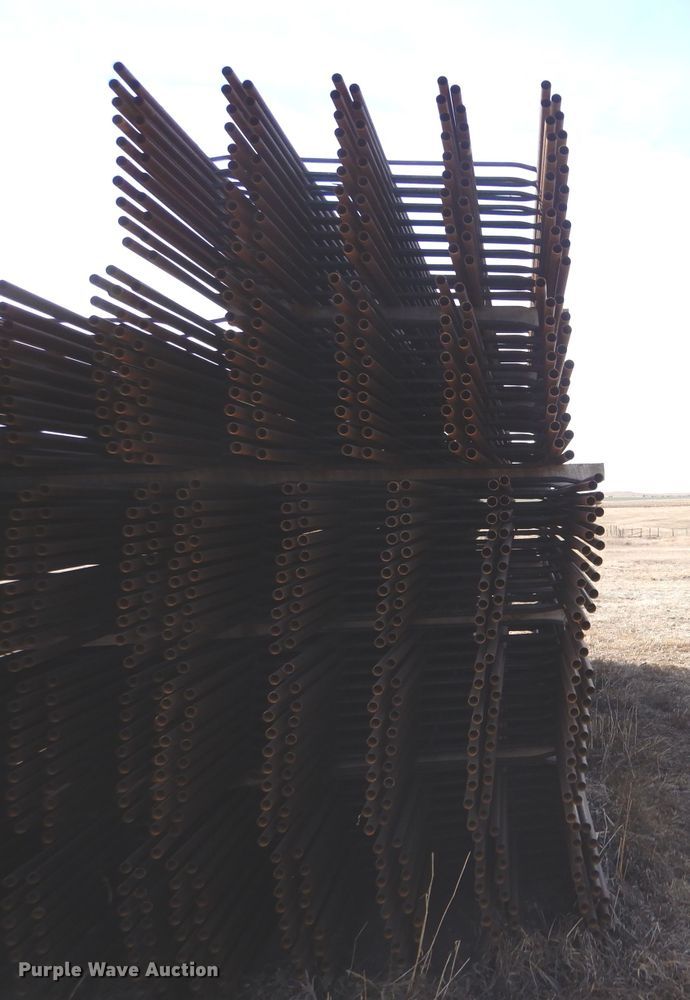 image for item IE9729 (100) continuous fence panels