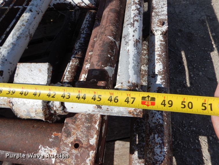 image for item IE9730 Livestock equip