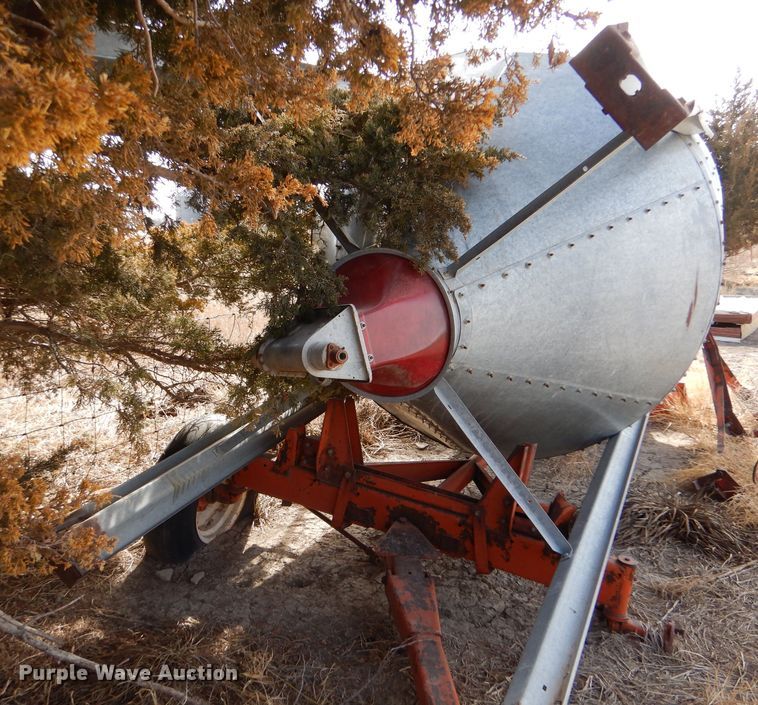 image for item IE9733 Grain bin