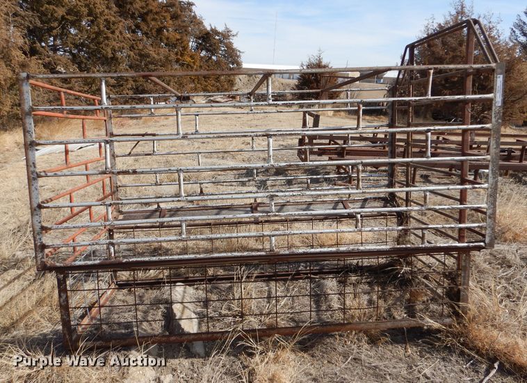 image for item IE9734 Livestock rack
