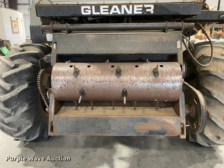 image for item IG9721 1979 Gleaner F2  combine