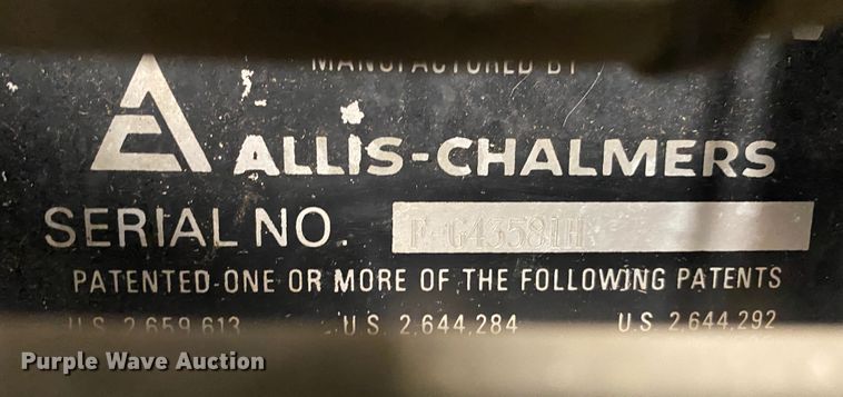 image for item IG9721 1979 Gleaner F2  combine