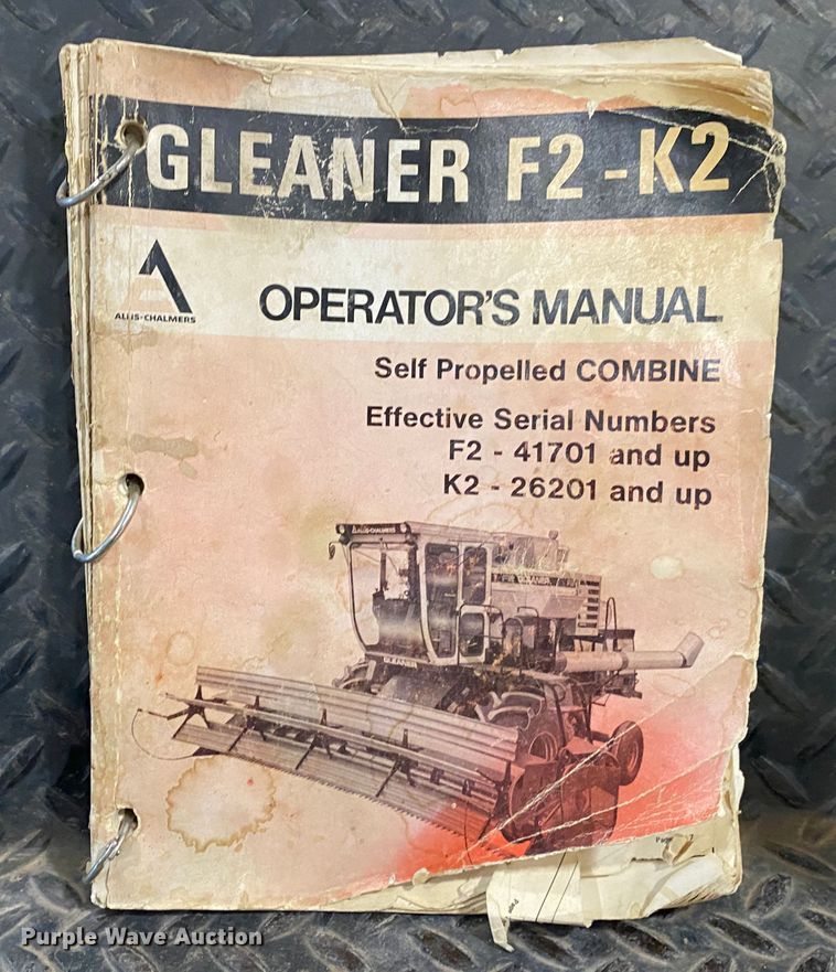 image for item IG9721 1979 Gleaner F2  combine
