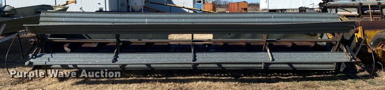 image for item IG9721 1979 Gleaner F2  combine