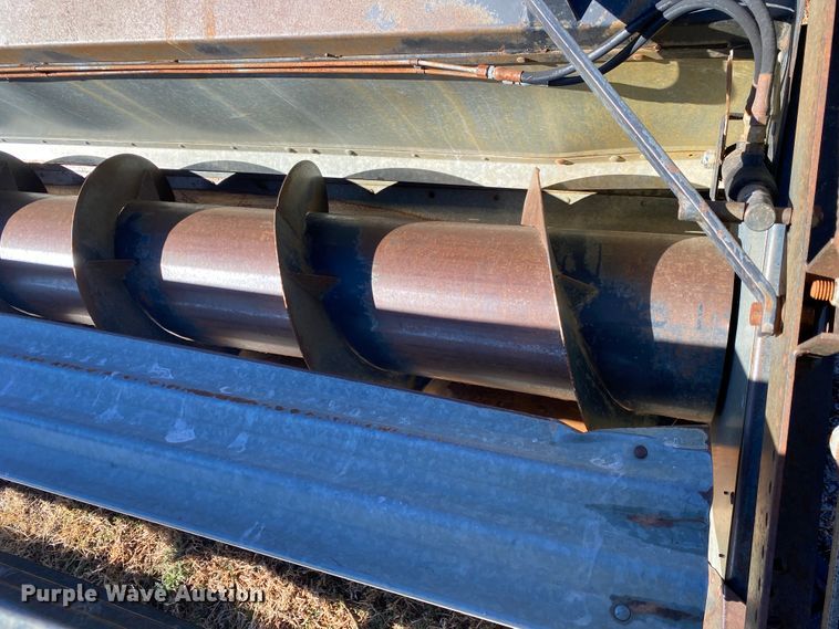 image for item IG9721 1979 Gleaner F2  combine