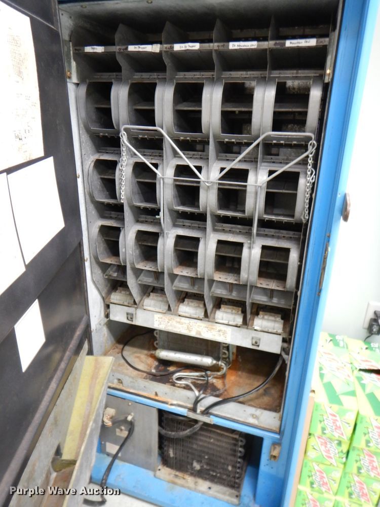 image for item IH9211 Vendolator vending machine