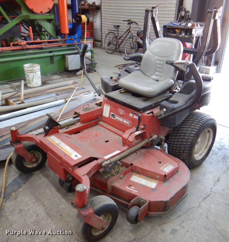 image for item IH9213 2011 Bush Hog EC2655  ZTR lawn mower