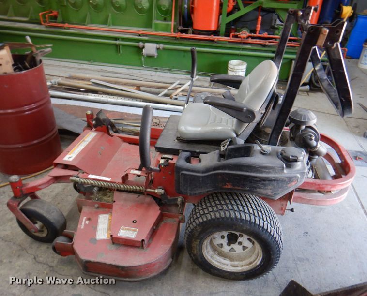 image for item IH9213 2011 Bush Hog EC2655  ZTR lawn mower