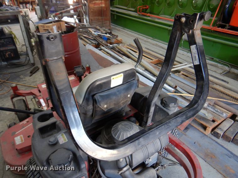 image for item IH9213 2011 Bush Hog EC2655  ZTR lawn mower