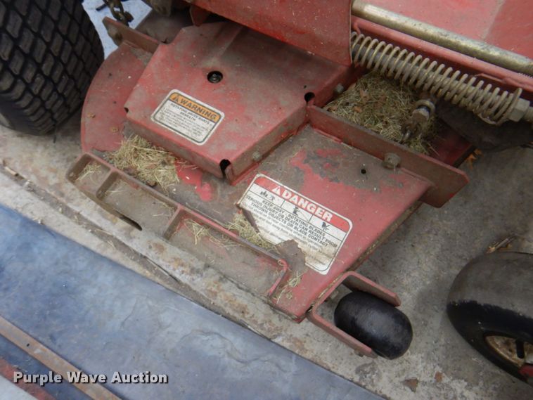 image for item IH9213 2011 Bush Hog EC2655  ZTR lawn mower