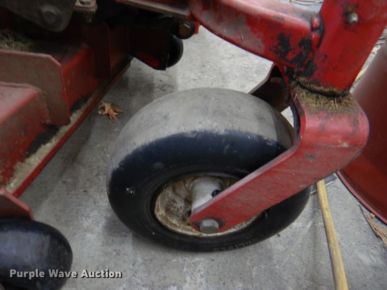 image for item IH9213 2011 Bush Hog EC2655  ZTR lawn mower