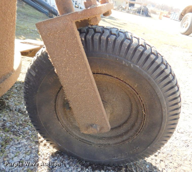 image for item IH9215 Heckendorn 73901  lawn mower