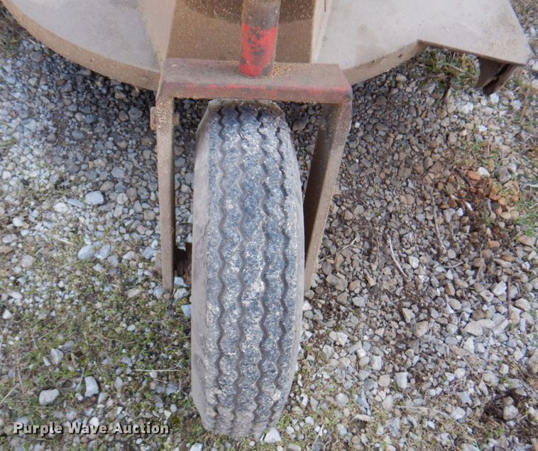 image for item IH9216 Heckendorn 36PV70  lawn mower