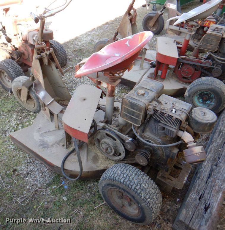 image for item IH9217 Heckendorn 36PV71  lawn mower