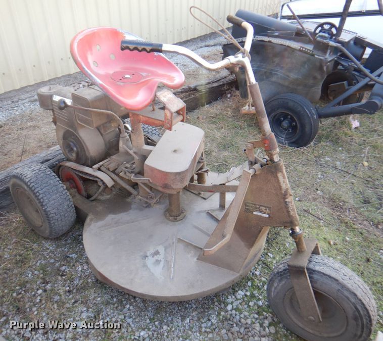 image for item IH9217 Heckendorn 36PV71  lawn mower
