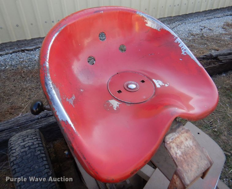 image for item IH9217 Heckendorn 36PV71  lawn mower