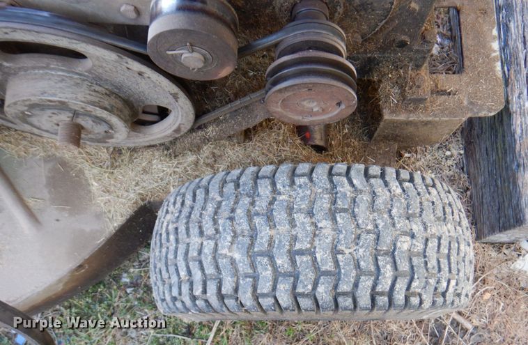 image for item IH9217 Heckendorn 36PV71  lawn mower