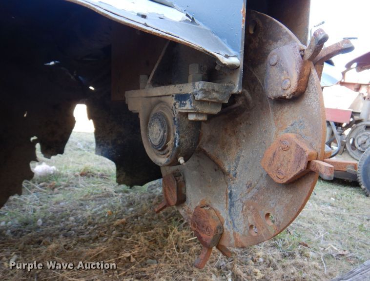 image for item IH9219 Stump grinder