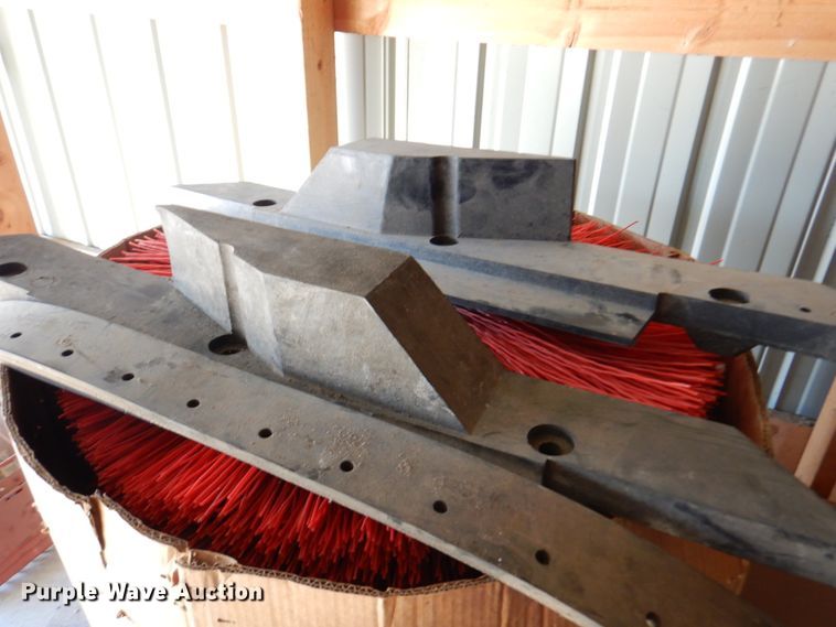 image for item IH9224 Sweeper parts