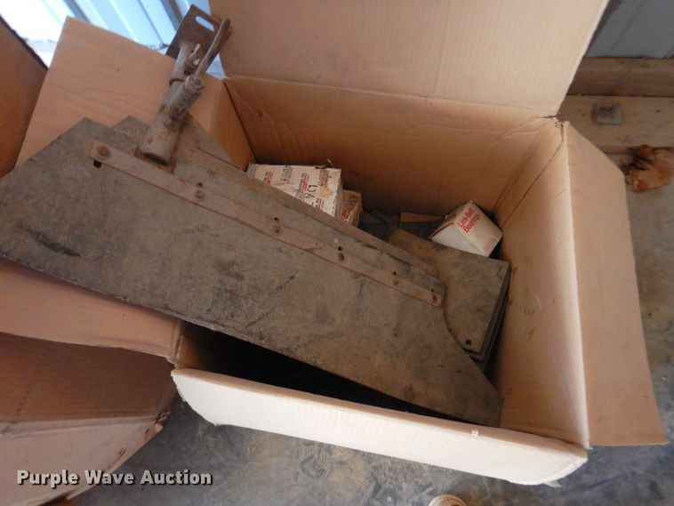 image for item IH9224 Sweeper parts