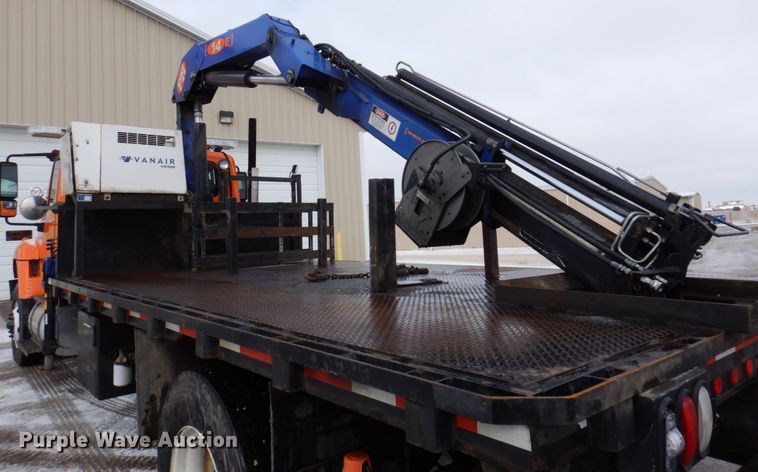 image for item IM9779 2012 International WorkStar 7400  crane truck