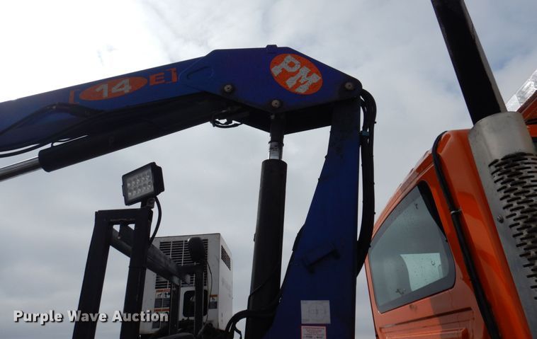 image for item IM9779 2012 International WorkStar 7400  crane truck