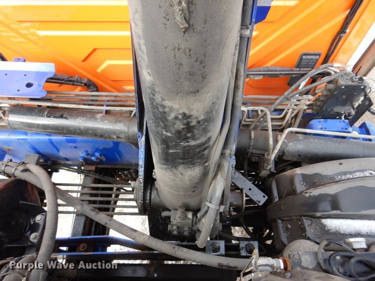 image for item IM9779 2012 International WorkStar 7400  crane truck