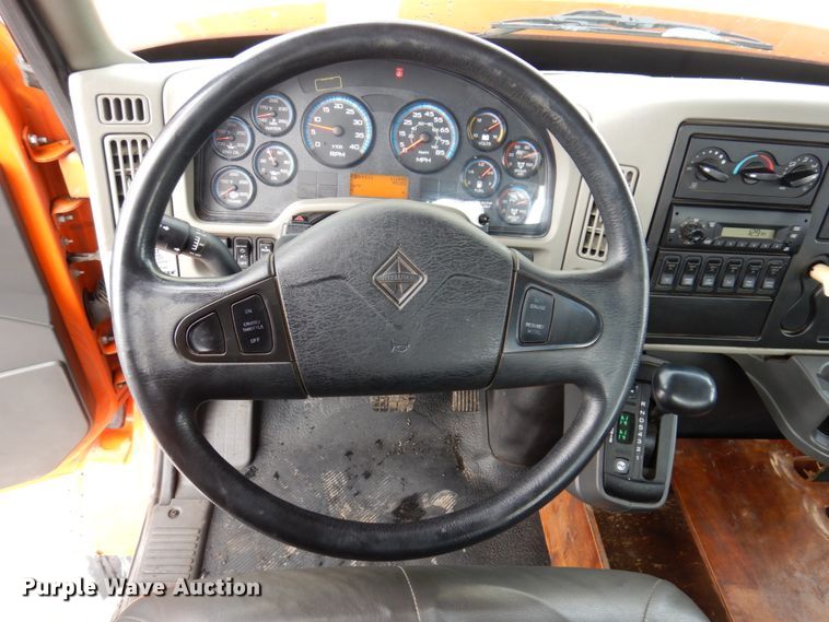 image for item IM9779 2012 International WorkStar 7400  crane truck