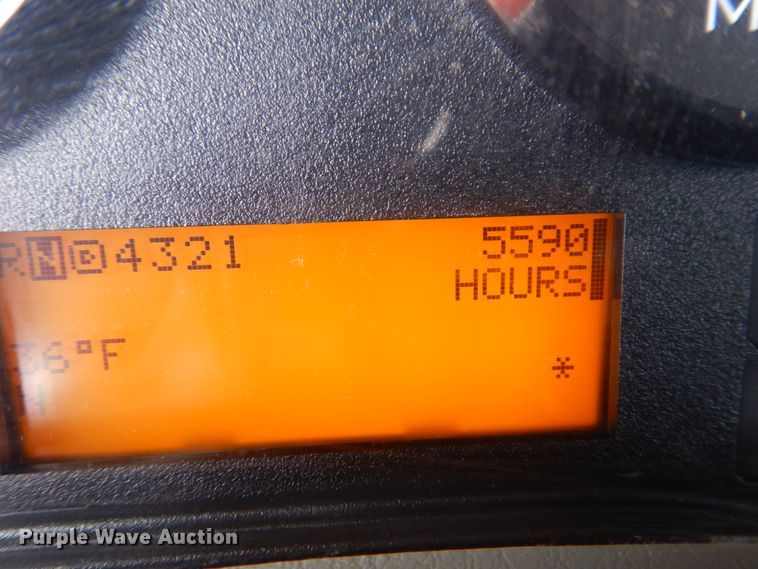 image for item IM9779 2012 International WorkStar 7400  crane truck