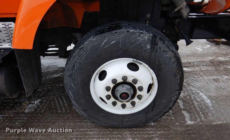 image for item IM9779 2012 International WorkStar 7400  crane truck