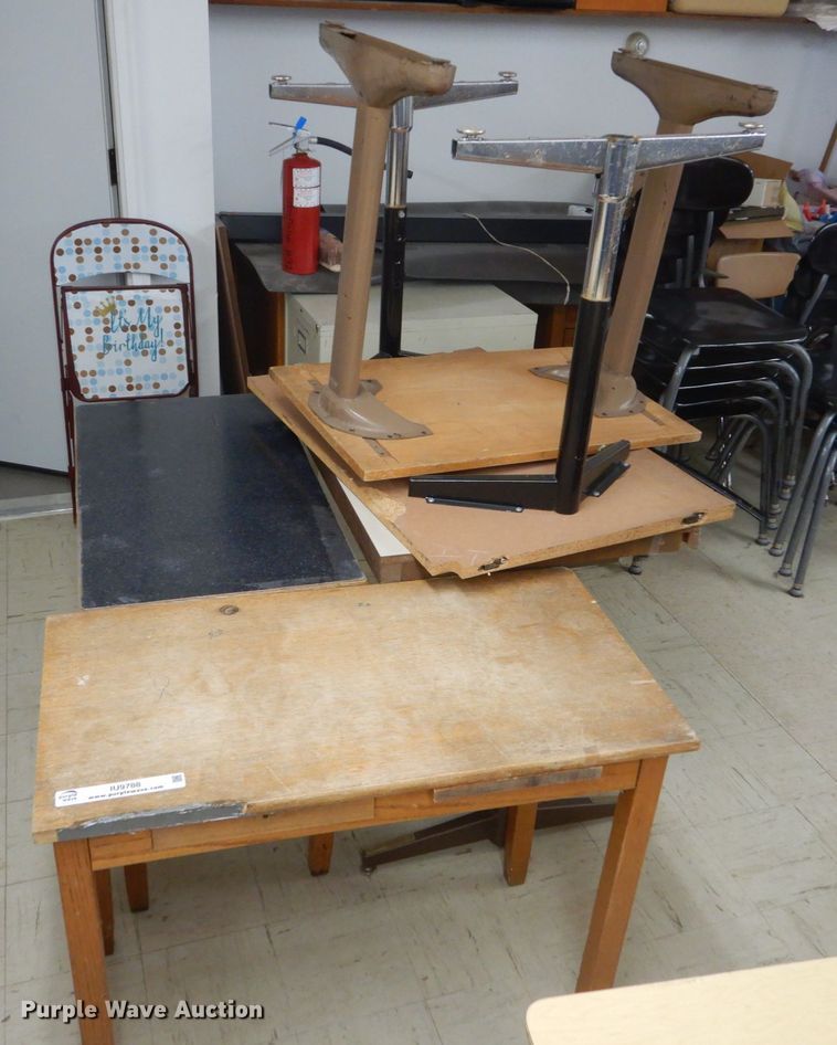 image for item IU9788 (5) desks