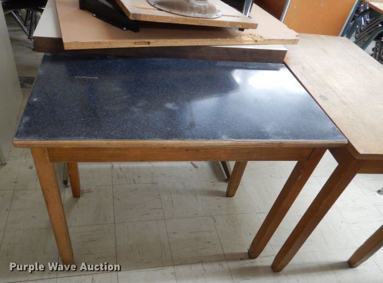 image for item IU9788 (5) desks