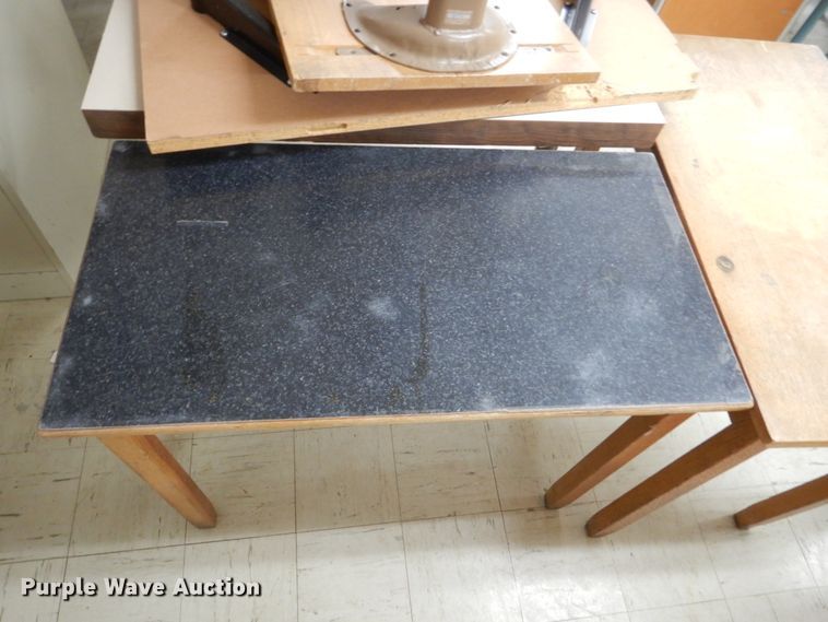 image for item IU9788 (5) desks