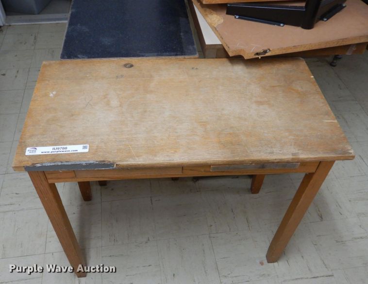 image for item IU9788 (5) desks