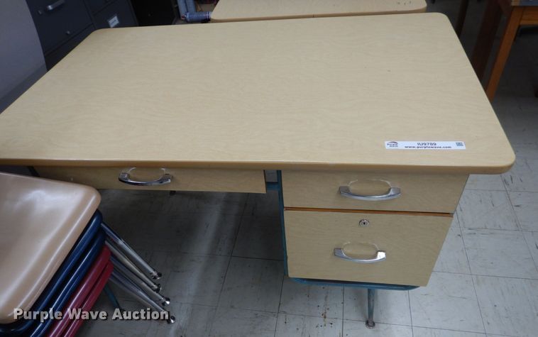 image for item IU9789 (2) desks