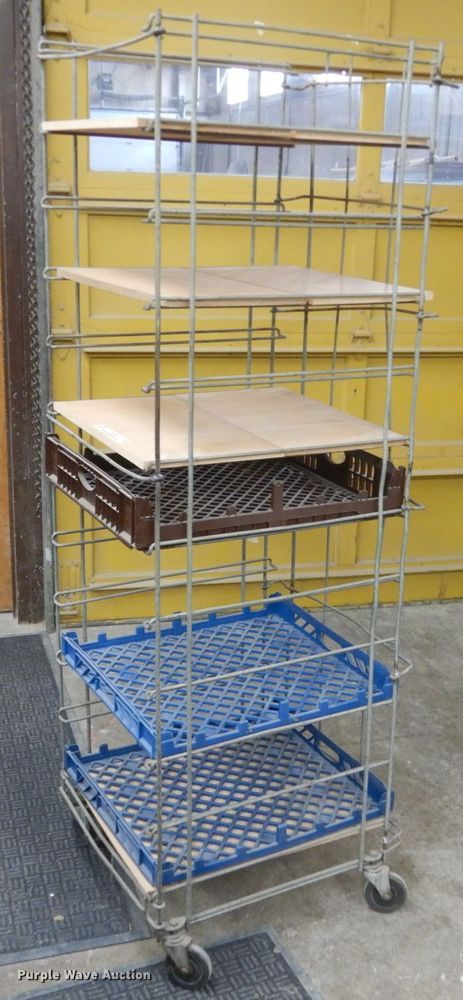 image for item IU9794 Bread rack cart