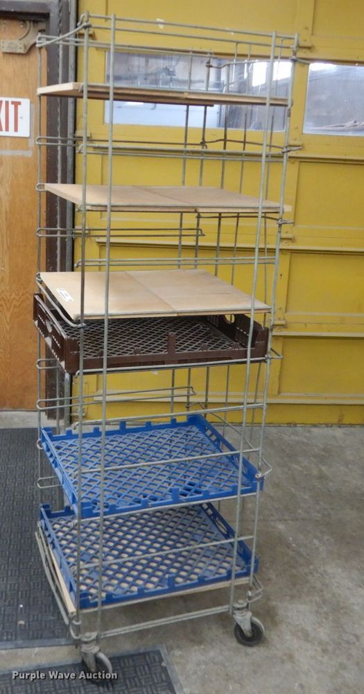 image for item IU9794 Bread rack cart