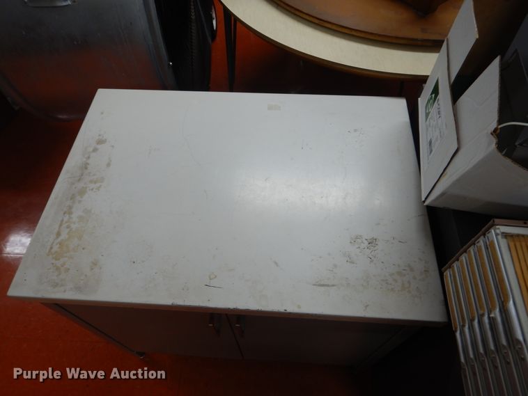 image for item IU9803 Office supplies