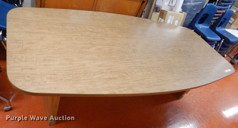 image for item IU9804 Conference table