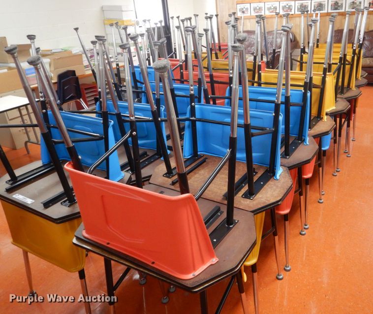 image for item IU9805 (40) desks